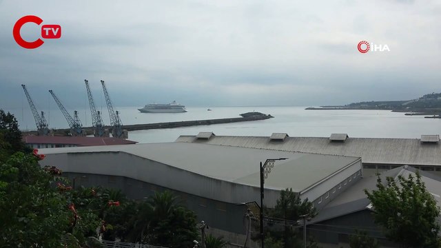 Trabzon Limanı 5 yıl aradan sonra ilk kez bir Kruvaziyer gemisini ağırladı