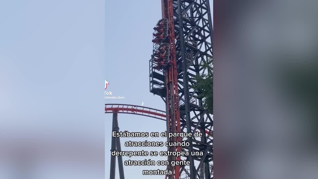 Terror en el Parque de atracciones de Madrid: se quedan bocabajo 2 horas