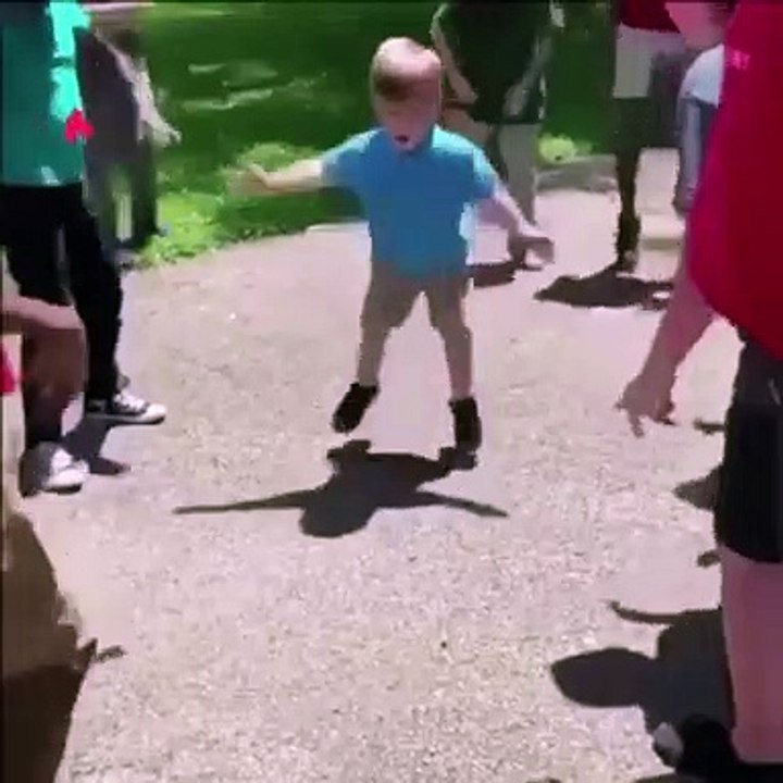 funny kids dancing