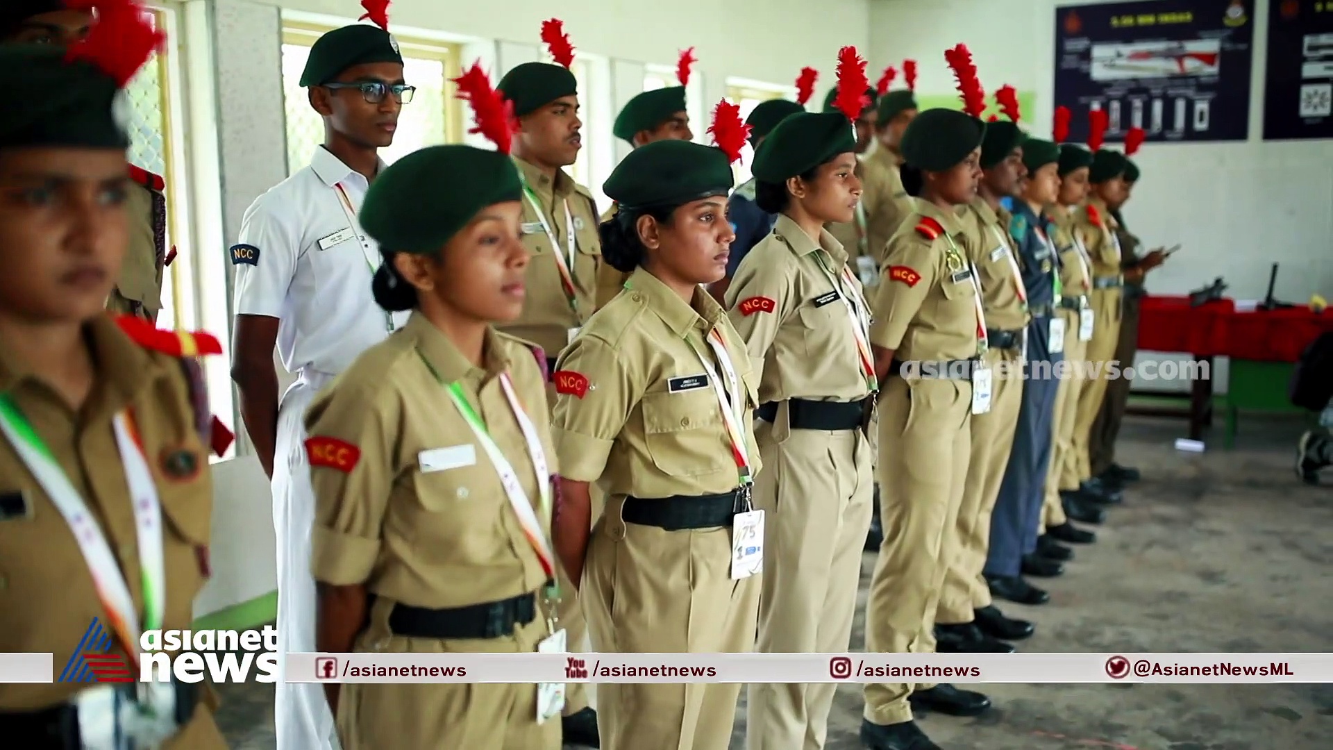 നാവികസേനക്കൊപ്പം വജ്രജയന്തി യാത്രാസംഘം 