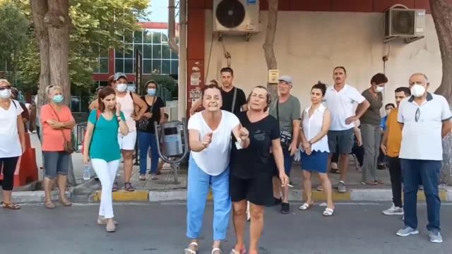 Boşanmak İstediği Eşi Tarafından Vurulan Ezgi Özarslan'ın Annesi Hastane Önünde Feryat Etti: Benim Çocuğumu Devlet Korumadı