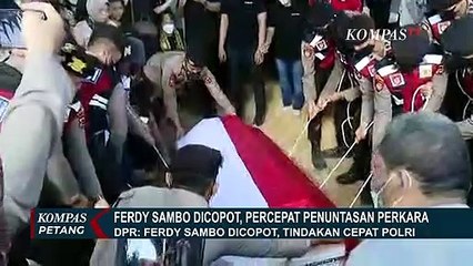 Descargar video: Kapolri Copot Irjen Ferdy Sambo dan Mutasi 25 Personel Polisi, Apa Kata Anggota Komisi III DPR RI?