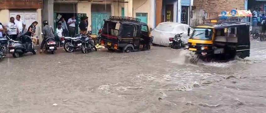 Rajasthan Weather Update: कोटा बैराज के दो गेट खोले, 13 जिलों में तेज बारिश का अलर्ट