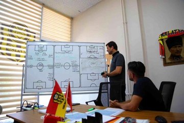 Cihat Arslan: "Yaş ortalamamız 19,9 ile Türkiye'de belki bir rekor"