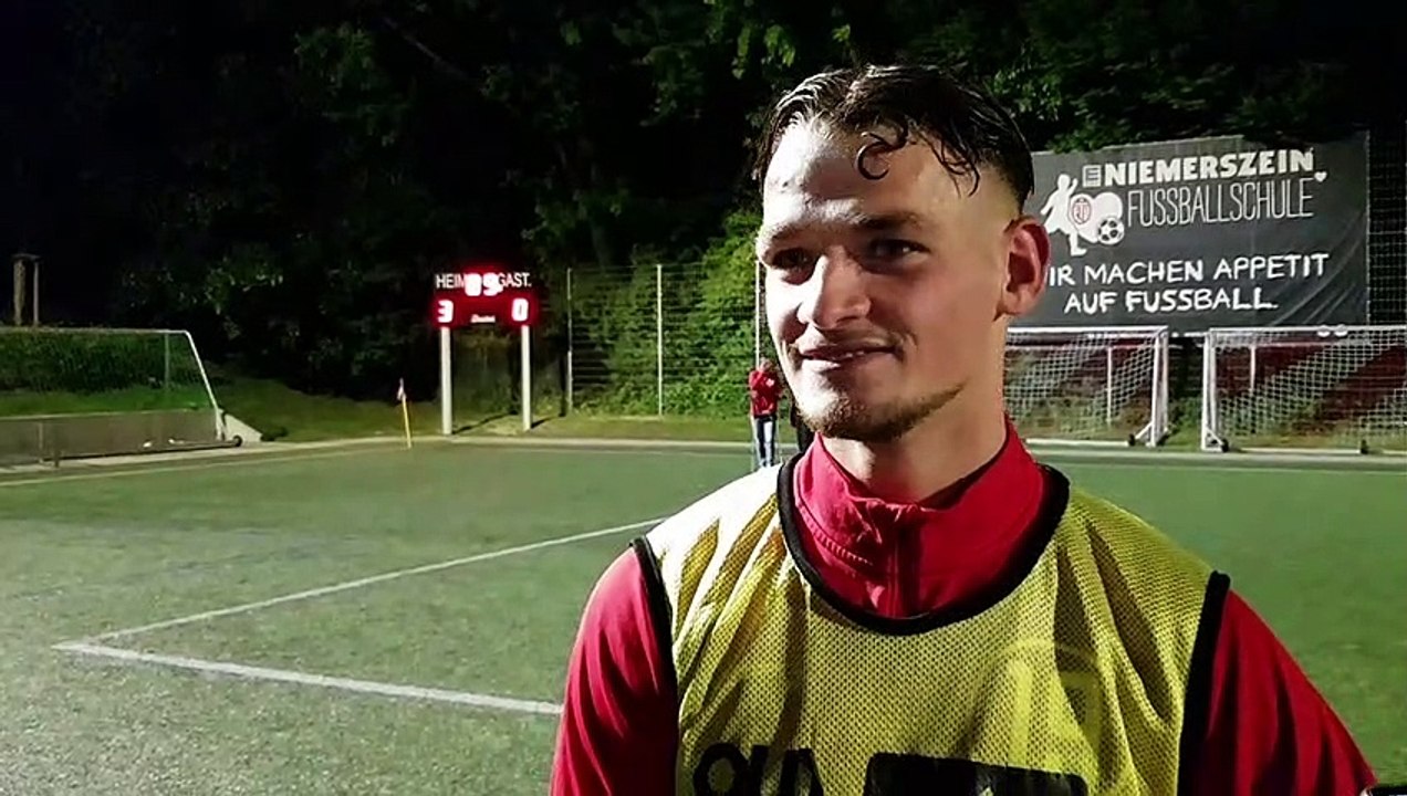 Dominik Akyol (ETV) nach seinem lupenreinen Hattrick gegen die TuS Dassendorf