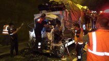 Bolu Dağı Tüneli’nde zincirleme kaza! 3 tır ve 1 kamyonet karıştı, aracında sıkıştı