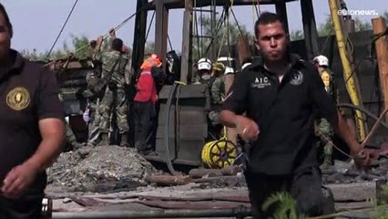 В Мексике почти трое суток ищут горняков в обрушевшейся шахте