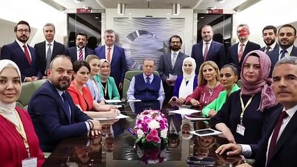 Cumhurbaşkanı Erdoğan: "Sayın Putin'e, Sayın Zelenski'yle görüşmesine ev sahipliği yapabileceğimizi bir kez daha hatırlattım. Karadeniz'den komşumuz...