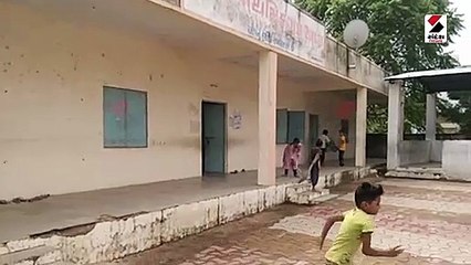 છોટાઉદેપુરની વસેડી શાળામાં બાળકો કચરો વાળતા હોય તેવો વિડિઓ વાયરલ