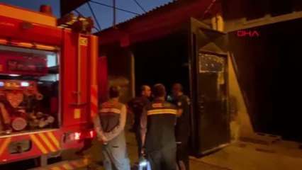 Son dakika haberi: MARANGOZ ATÖLYESİNDE ÇIKAN YANGINI İTFAİYE SÖNDÜRDÜ