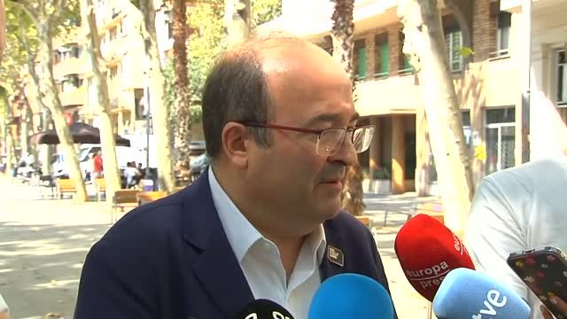 Iceta pide a Feijóo que dé la cara, ponga orden en el PP y arrime el hombro para reducir el gasto en energía