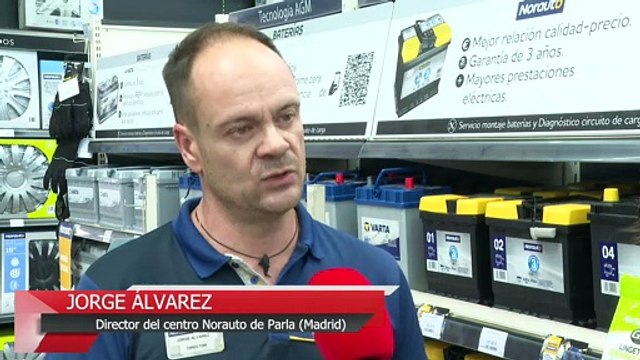 La falta de prevención y el calor pueden provocar fallos en la batería del coche