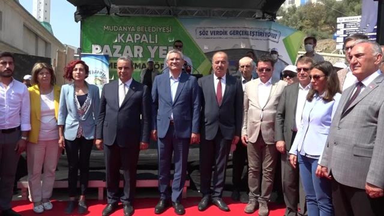 Bursa haberi | Oğuz Kaan Salıcı, Mudanya'da: "Sayın Nebati; Yüzde 80 Enflasyonla Yanında 300 Koruma ile Sokakta Gezebiliyor.