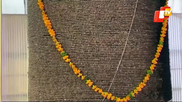 18-Ft Shivling Created With Over 1.25 L Rudraksha At Vaishno Dham Temple In Rajasthan