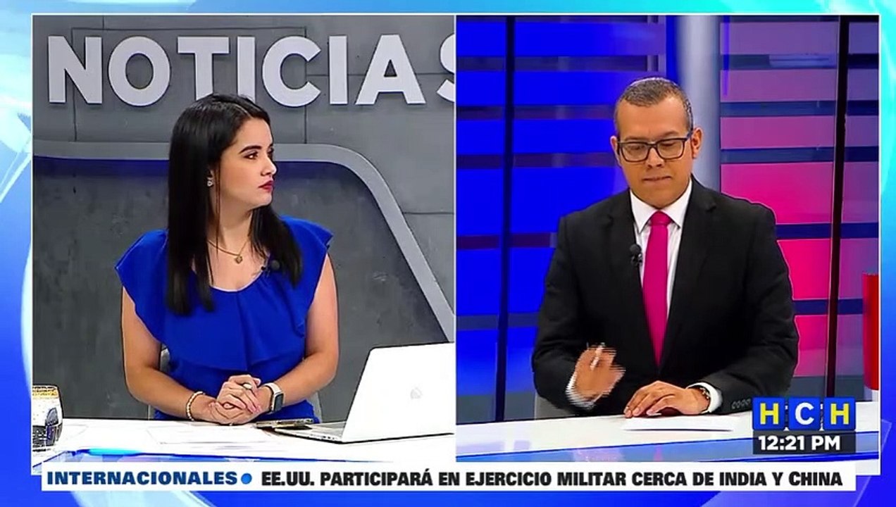 ¡Impactante! Captan violento asalto por parte d...