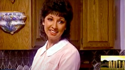 VOICI - Mort de Roseanna Christiansen : l'actrice de la série Dallas s'est éteinte à l'âge de 71 ans