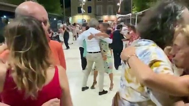 La milonga à Martigues: ça danse le samedi soir au miroir aux oiseaux!