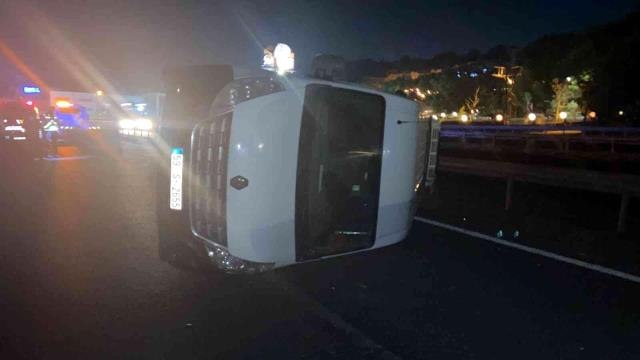 Tekirdağ 3. sayfa haberleri: Tekirdağ'da servis aracı devrildi: 9 işçi yaralı