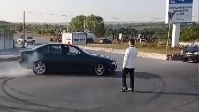 Büyükçekmece’de düğün konvoyunda drift yapan sürücüye ceza