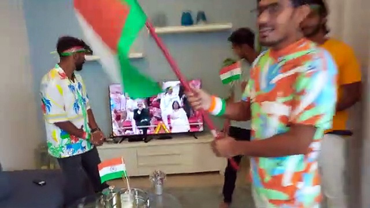 CELEBRATING INDEPENDENCE DAY IN DUBAI- UAE | बुर्ज खलीफा पे तिरंगा फहराया  | crazy xyz
