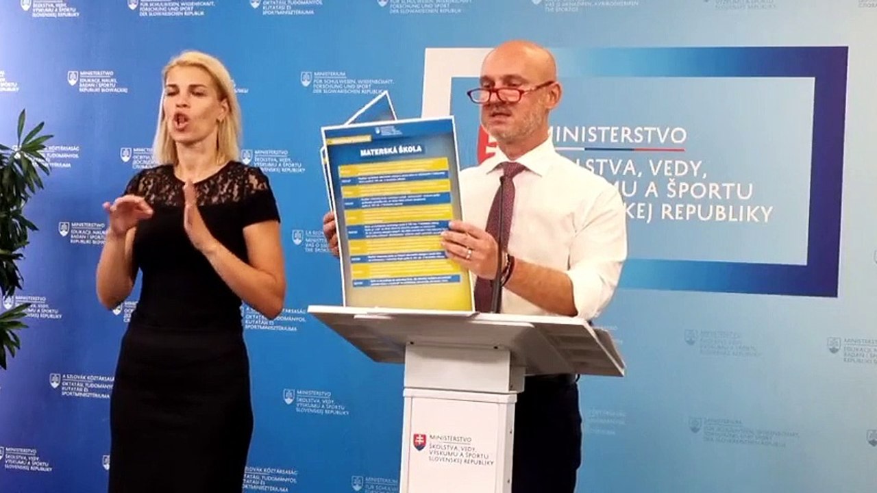 ZÁZNAM: B. Gröhling: Školy dostanú na ukrajinských žiakov financie z eurofondov