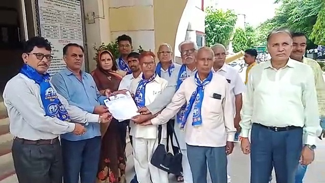 दलित अत्याचार के विरोध में बसपा ने राष्ट्रपति के नाम सौंपा ज्ञापन