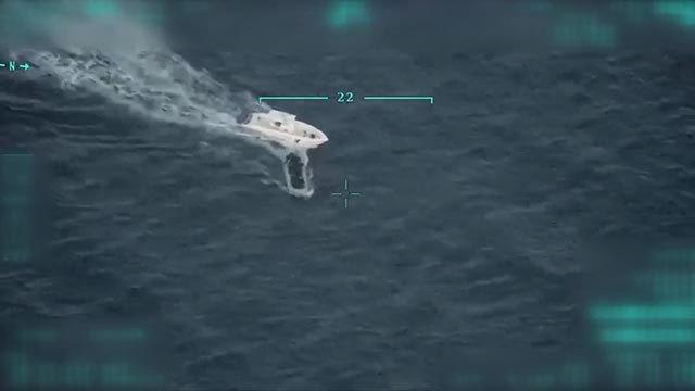 MSB görüntüleri paylaştı: Yunanistan göçmenleri böyle itti