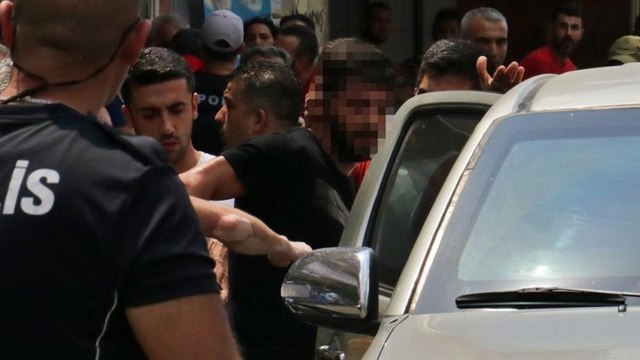 İki kayınbiraderini vurup birinin eşini rehin aldı