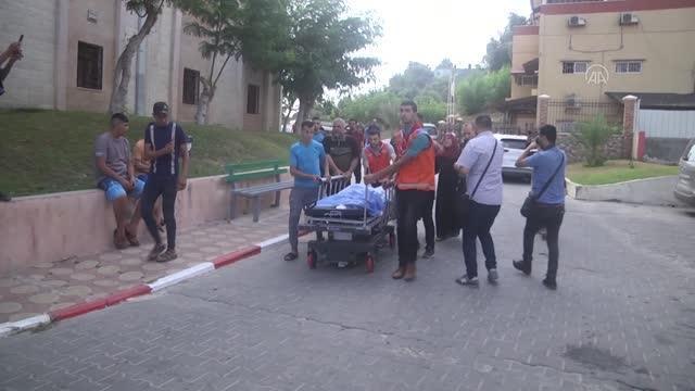İsrail'in saldırılarında hayatını kaybeden 15 Filistinli defnedildi (2)