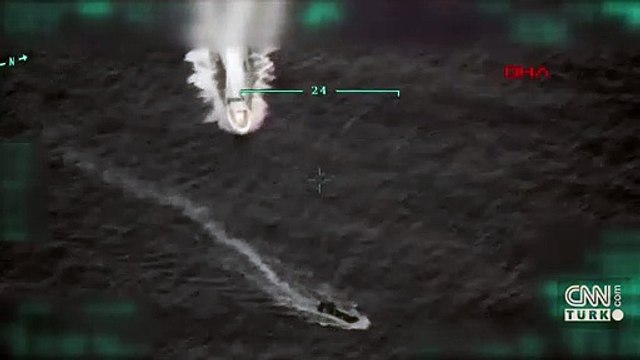 Yunanistan'ın göçmenleri Türk kara sularına ittiği anlar görüntülendi