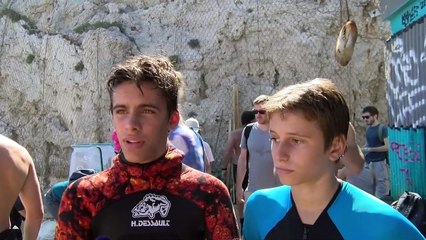 Les jeunes s'activent pour les déchets au Vallon des Auffes !