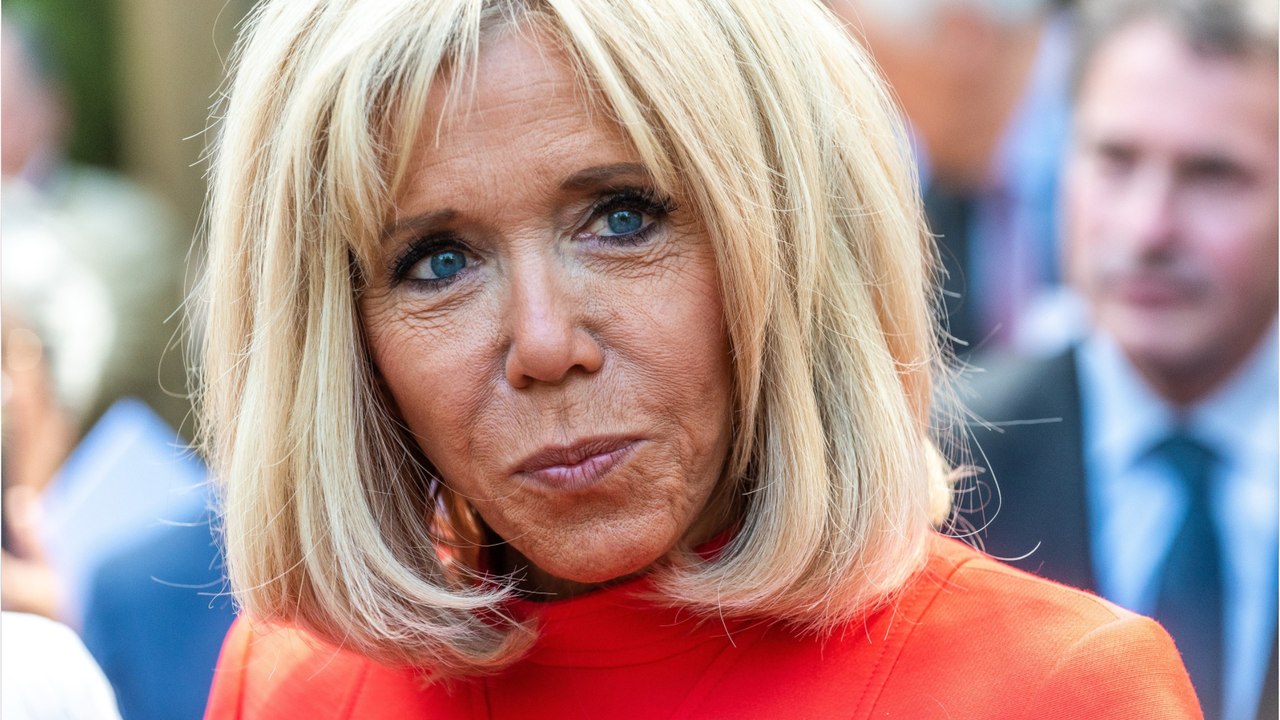 Voici : Brigitte Macron : son petit-fils prend la pose au large du fort de Brégançon pour son anniversaire