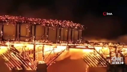 Çin’de 900 yıllık ahşap köprü yandı