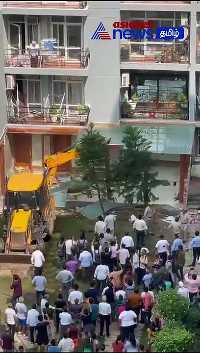 Watch : உ.பி.,யில் பாஜக பிரமுகர் ஶ்ரீகாந்த் தியாகியின் ஆக்கிரமிப்புகள் புல்டோசர் கொண்டு இடிப்பு! 