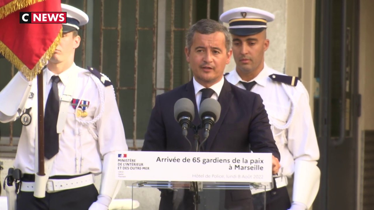 Gérald Darmanin : «Il nous faut encore 100 poli...
