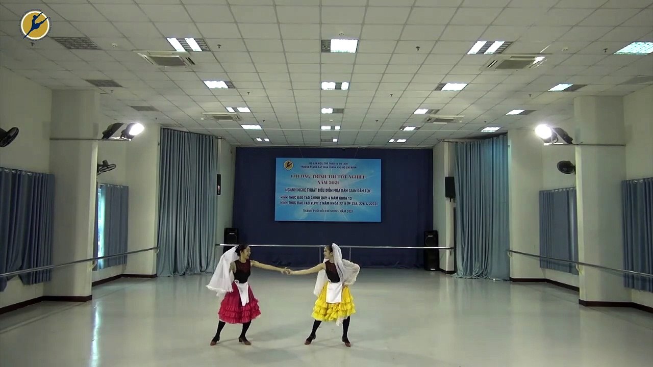 Trường Múa TPHCM - Chương Trình TN môn Tính Cách 4K13 | Tính Cách nước ngoài | Hệ 4 năm