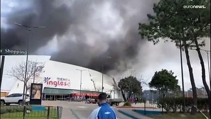 Badeort Punta del Este: Großbrand im Einkaufszentrum