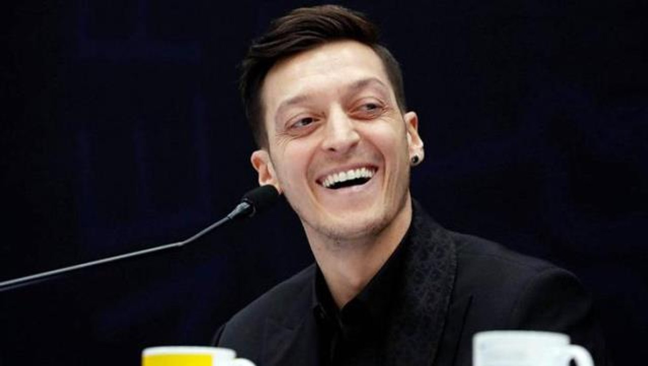 Eski Fenerbahçeli Mesut Özil, Galatasaray'ın yeni transferi Torreira hakkında konuştu: Müthiş oyuncu