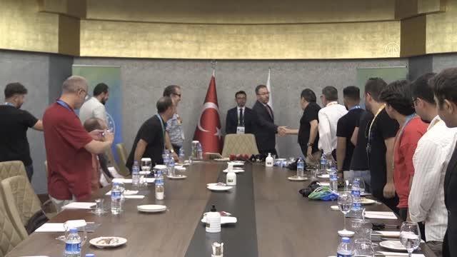 Gençlik ve Spor Bakanı Kasapoğlu : Sporda görüyorsunuz, madalya sayısına artık yetişemiyoruz