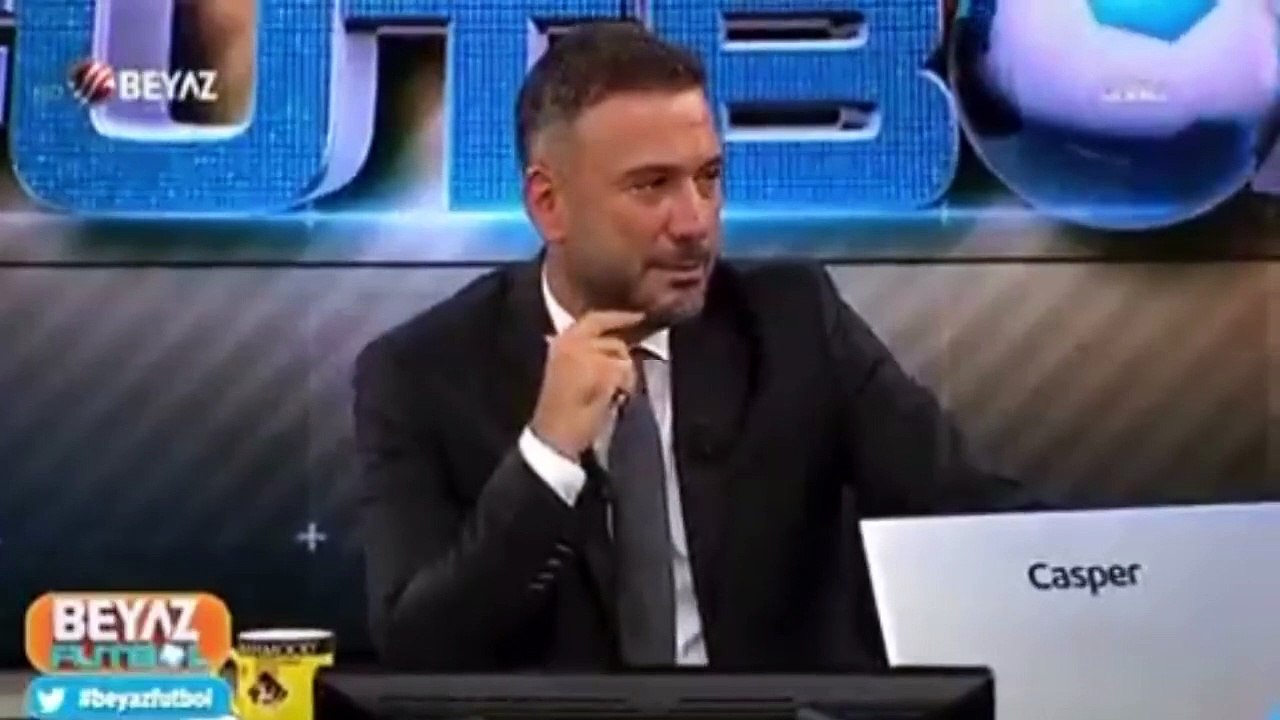 Ahmet Çakar'dan Ertem Şener'e hoş geldin hediyesi: Lisansını tamamladı, o artık altın mala ödüllü bir sıvacıdır