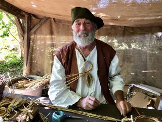 La moisson à l'ancienne à La Hamaide