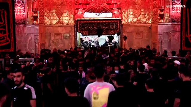 Muçulmanos xiitas celebram Ashura