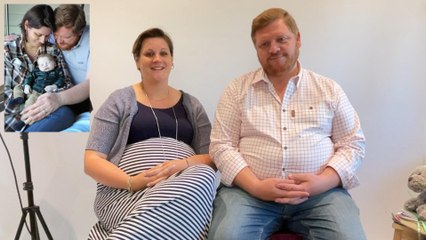 Ils se photographient avec leur bébé décédé grâce à une association: ils témoignent!