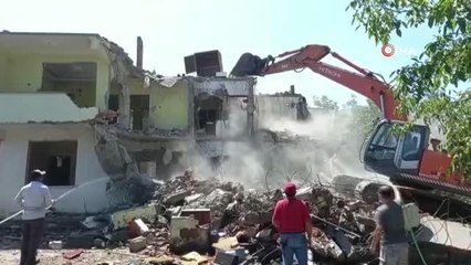 Karabük haberi | Yenice'de afetten zarar gören 8 evin daha yıkım işlemleri başladı