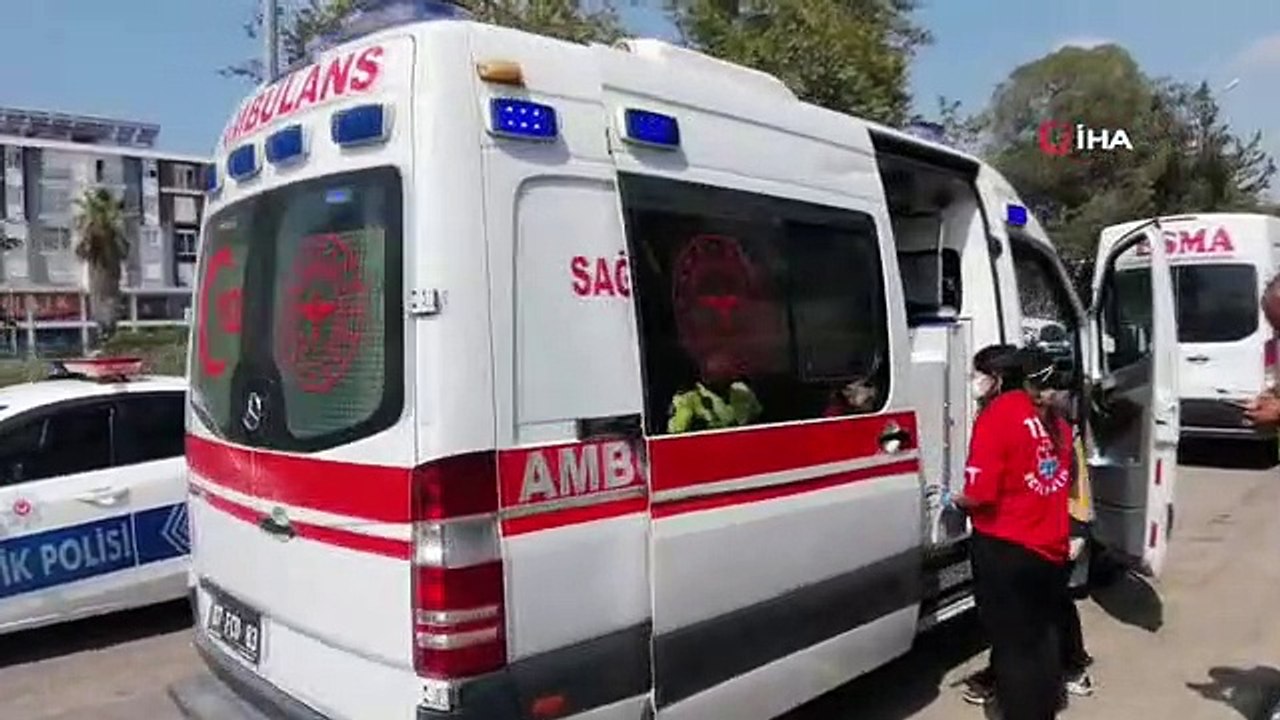 Direksiyon hakimiyetini kaybetti, istinat duvarına böyle çarptı
