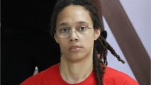 GALA VIDÉO - Brittney Griner : qui est cette star du basket condamnée à neuf ans de prison en Russie ?