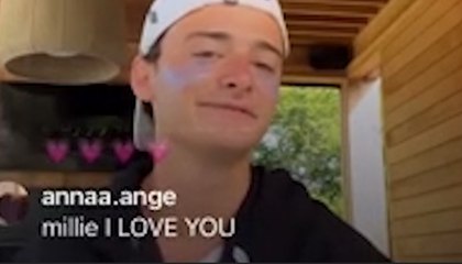 Noah Schnapp reveals Ekin-Su chats to Stranger Things co-star