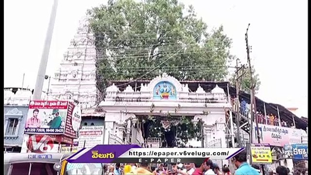 Devotees Throng To Vemulawada Rajanna Due To Sravana Masam Temple | V6 News (3)