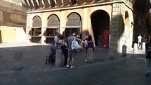 Bologna, turista si sente male sulla Torre degli Asinelli