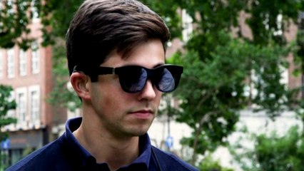 Live Caption Glasses Allow Deaf People To ‘See’ Conversations